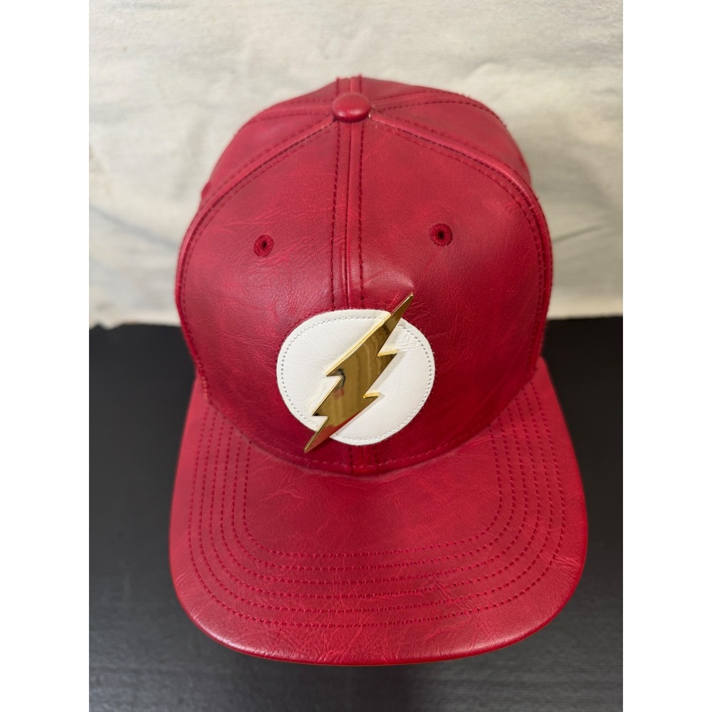 DC Comics The Flash Snapback Hat Mens OSFA Red Faux Leather Metal Bolt Logo Cap